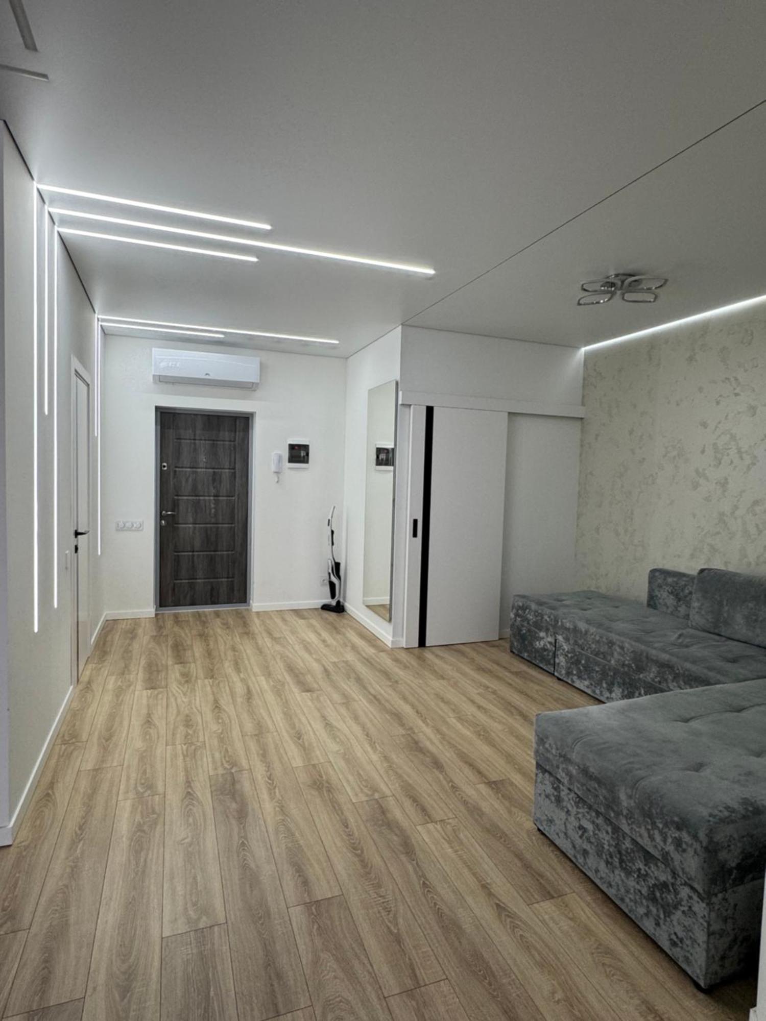 Апартаменти З Виглядом На Місто Lviv Exterior foto