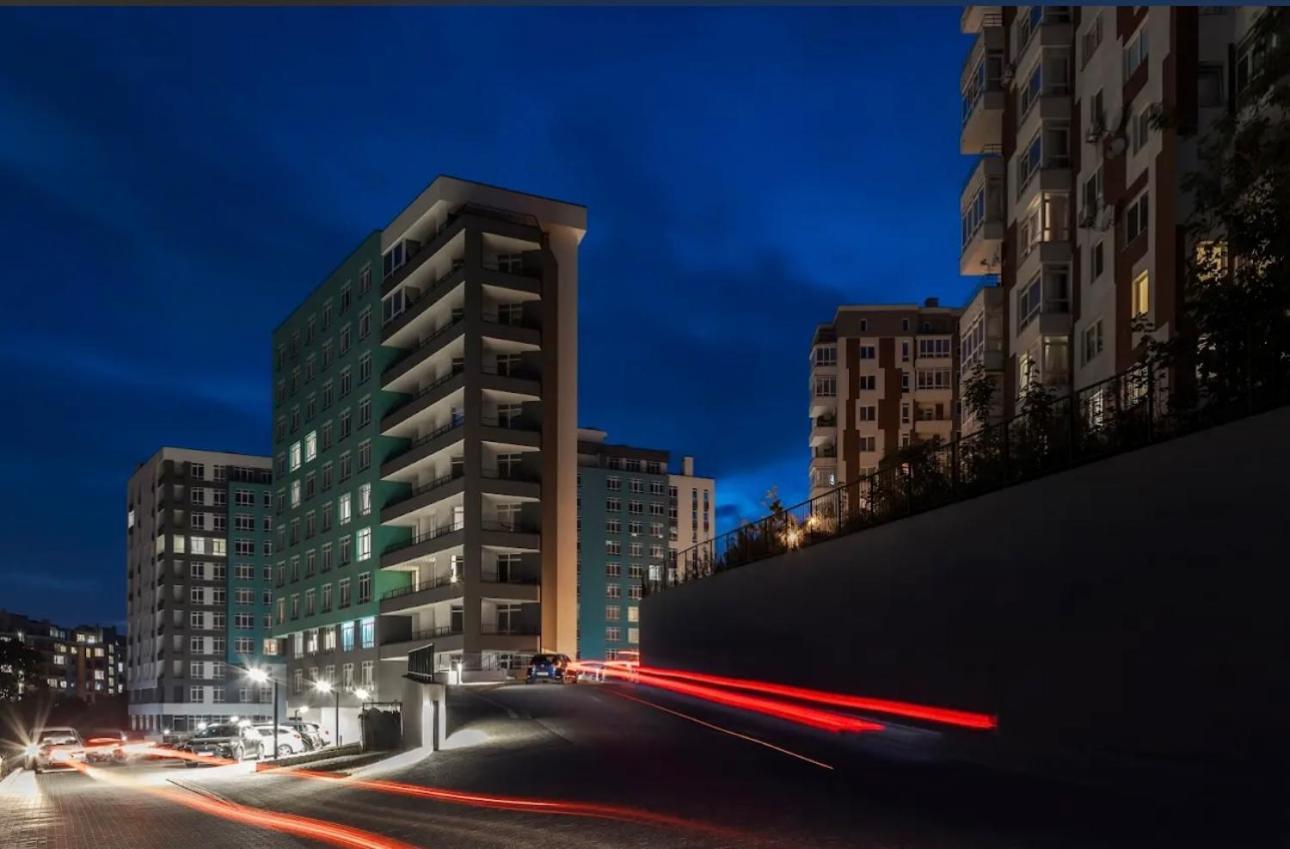Апартаменти З Виглядом На Місто Lviv Exterior foto